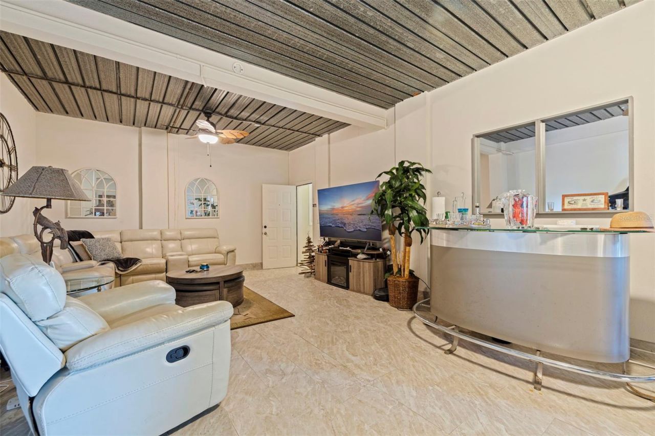 2000 Bayview Drive, Tierra Verde, FL 33715 Photo