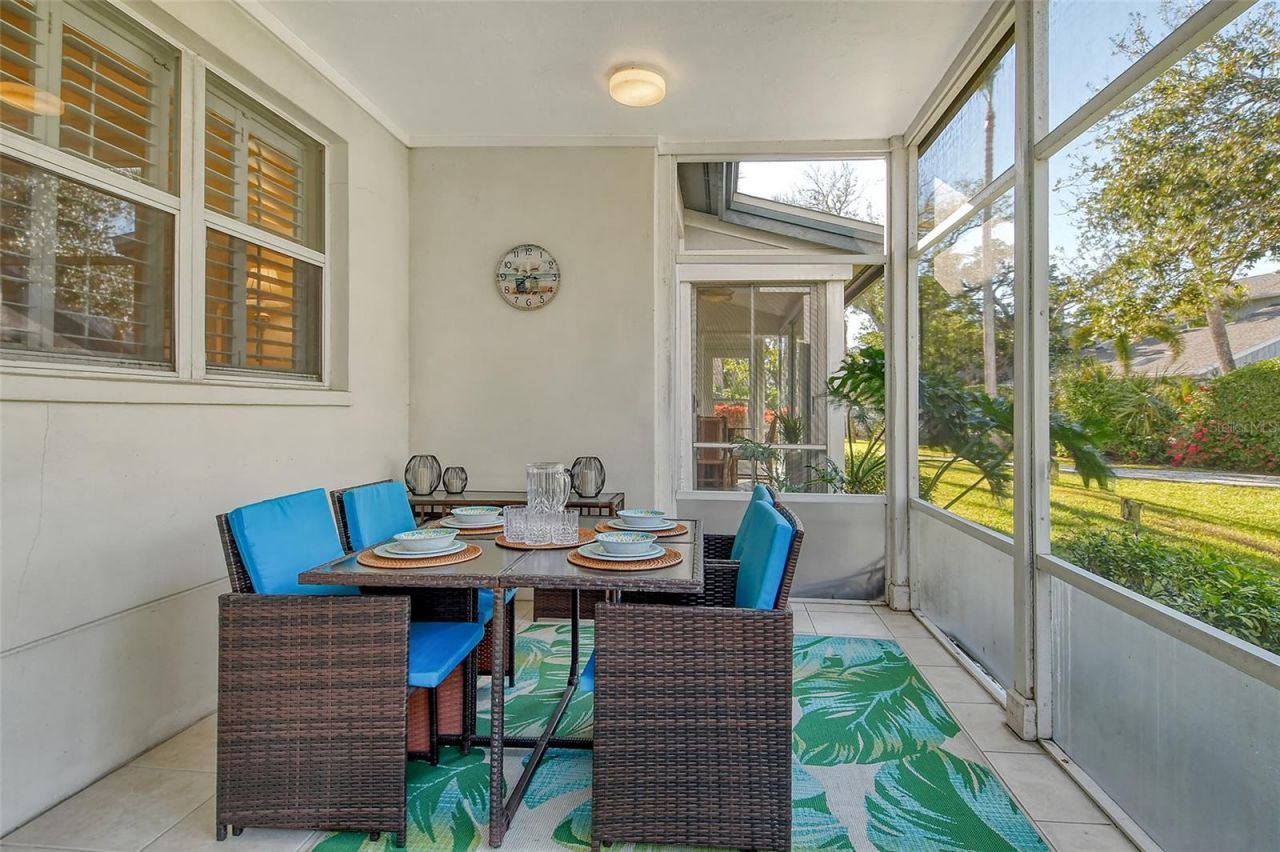 1243 Siesta Bayside Drive, Unit D, Sarasota, FL 34242 Photo