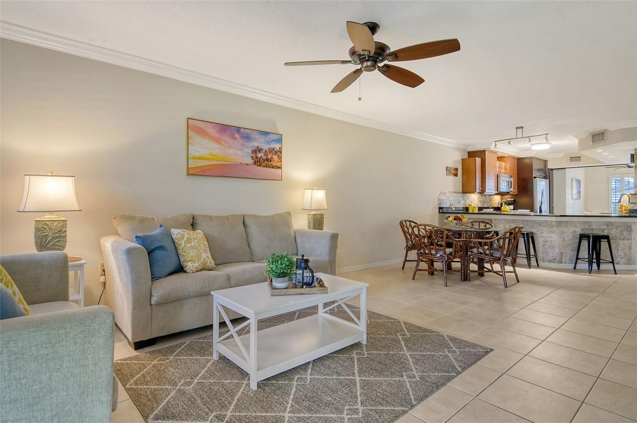 1243 Siesta Bayside Drive, Unit D, Sarasota, FL 34242 Photo