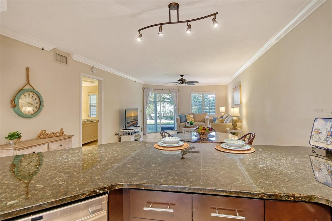 1243 Siesta Bayside Drive, Unit D, Sarasota, FL 34242 Photo