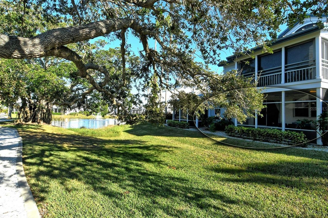1243 Siesta Bayside Drive, Unit D, Sarasota, FL 34242 Photo