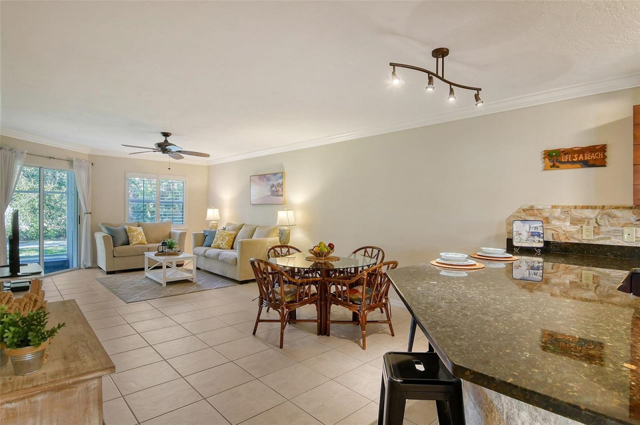 1243 Siesta Bayside Drive, Unit D, Sarasota, FL 34242 Photo