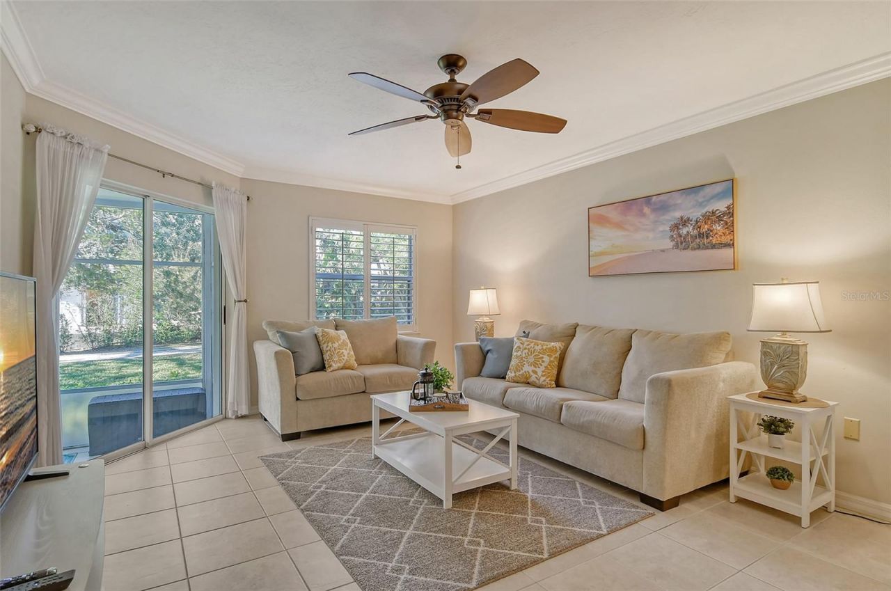1243 Siesta Bayside Drive, Unit D, Sarasota, FL 34242 Photo