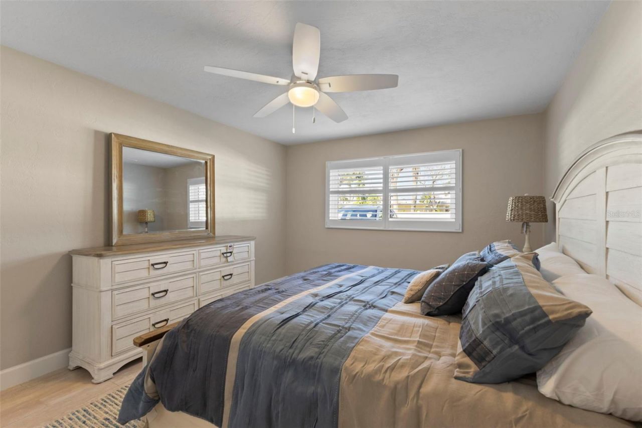 137 Avenida Messina, Unit 1, Sarasota, FL 34242 Photo