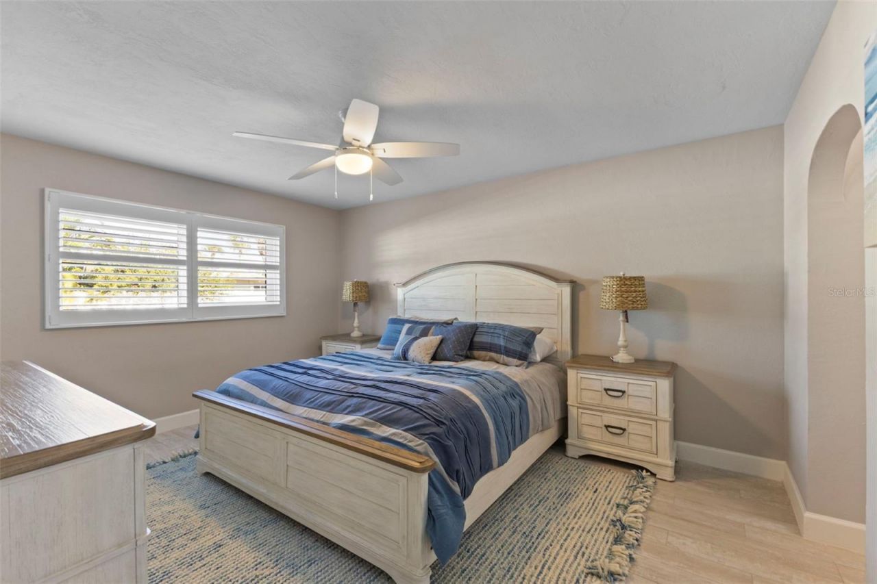 137 Avenida Messina, Unit 1, Sarasota, FL 34242 Photo