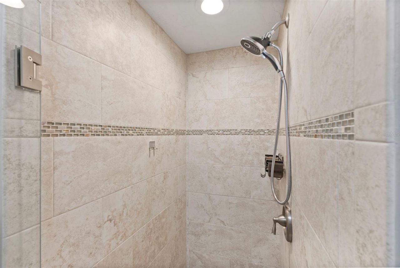 137 Avenida Messina, Unit 1, Sarasota, FL 34242 Photo