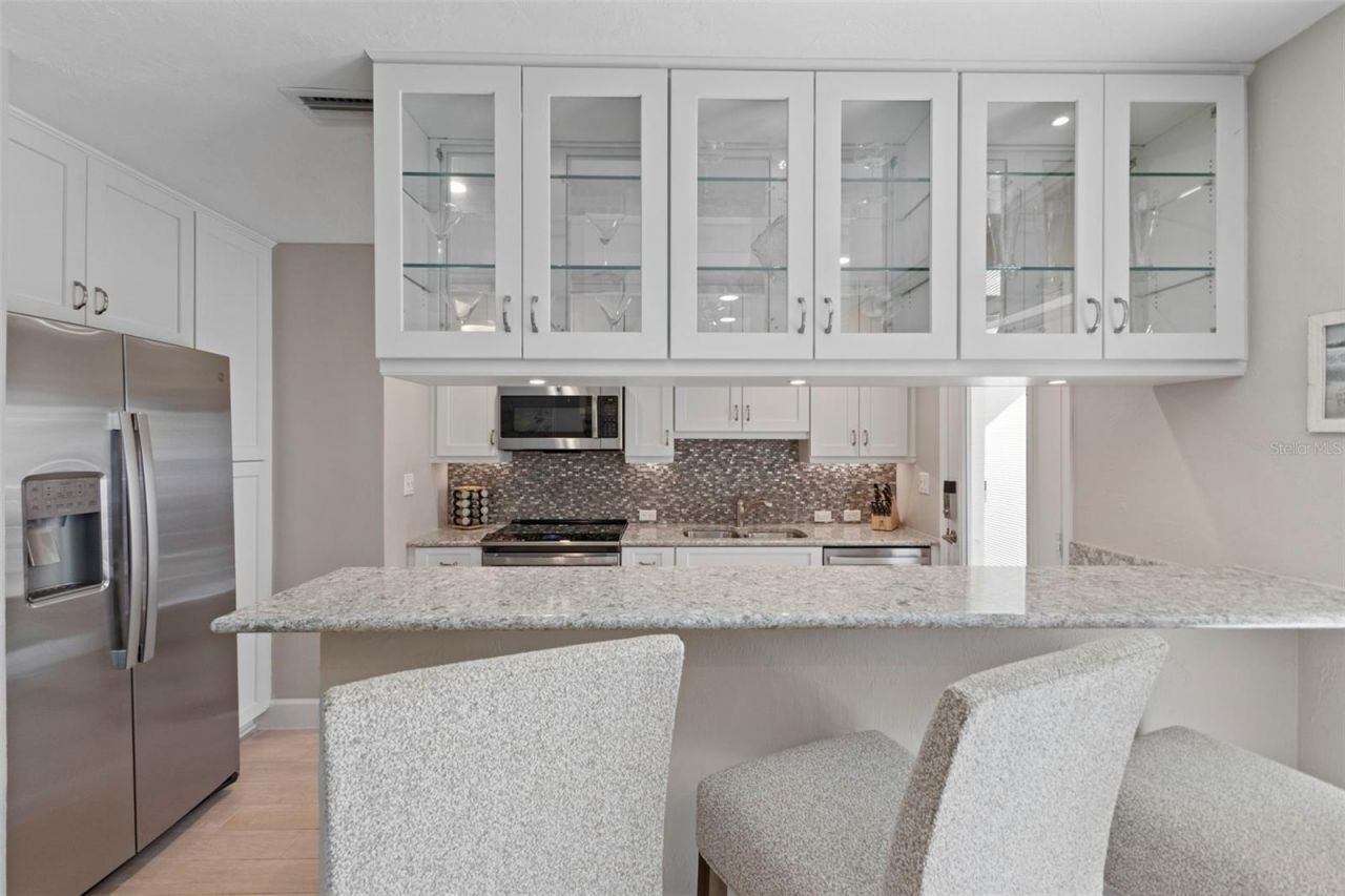 137 Avenida Messina, Unit 1, Sarasota, FL 34242 Photo