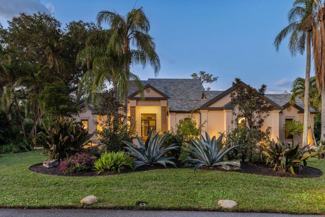 49 Osprey Point Drive, Osprey, FL 34229 Photo