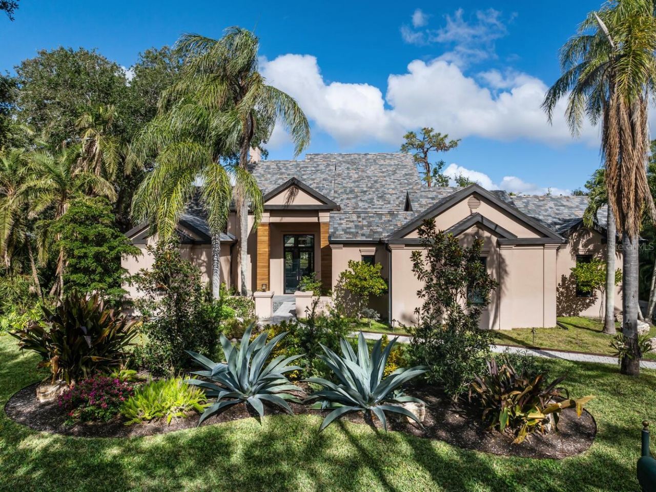 49 Osprey Point Drive, Osprey, FL 34229 Photo