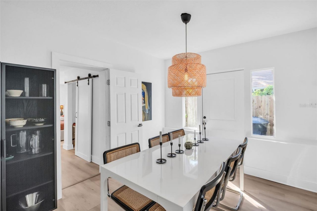 218 49th Avenue N, Saint Petersburg, FL 33703 Photo