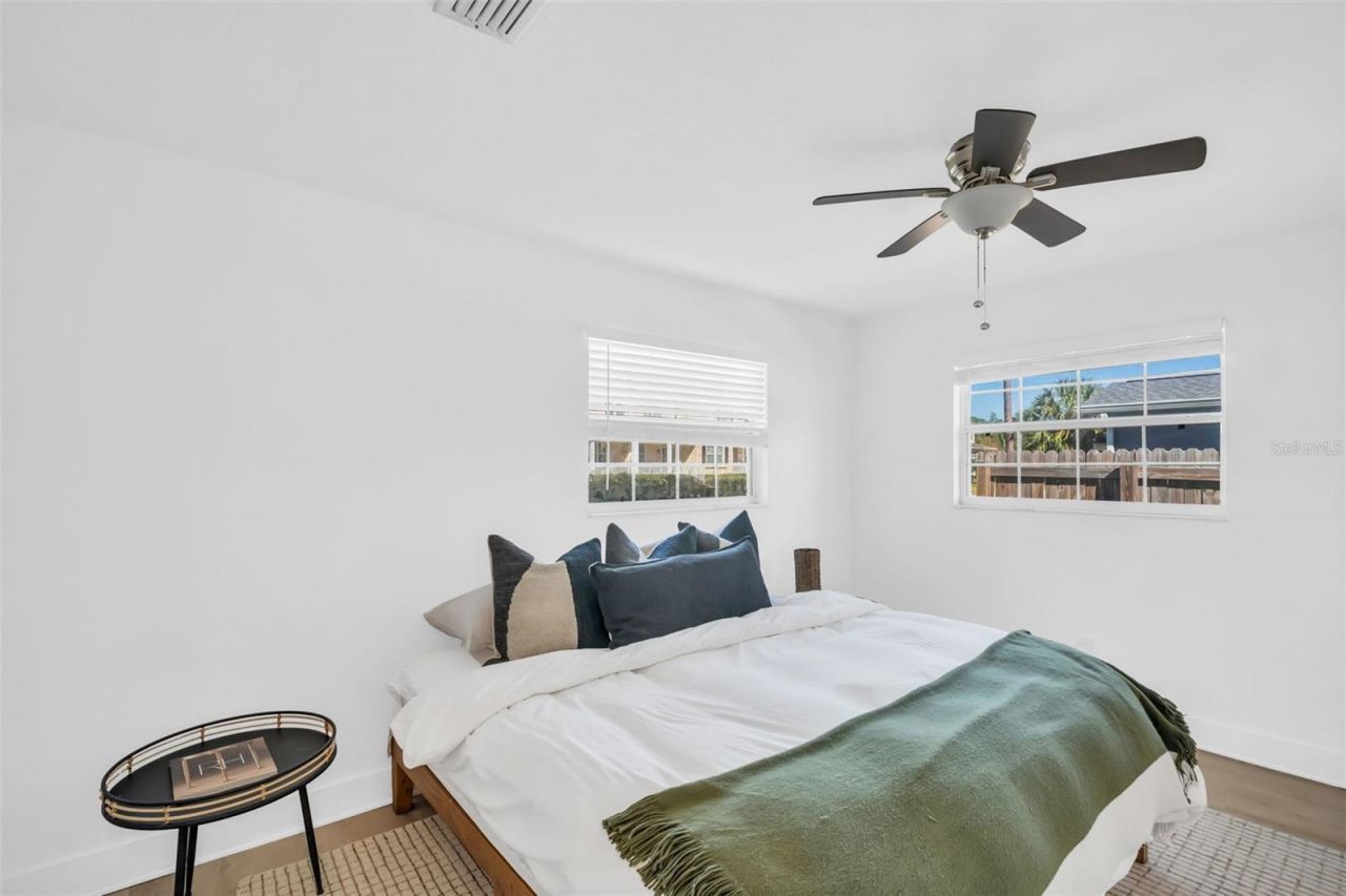 218 49th Avenue N, Saint Petersburg, FL 33703 Photo