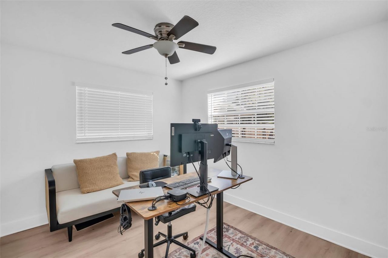 218 49th Avenue N, Saint Petersburg, FL 33703 Photo