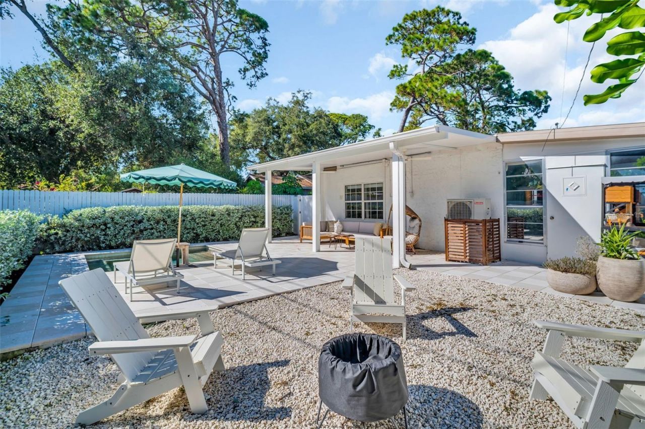 218 49th Avenue N, Saint Petersburg, FL 33703 Photo