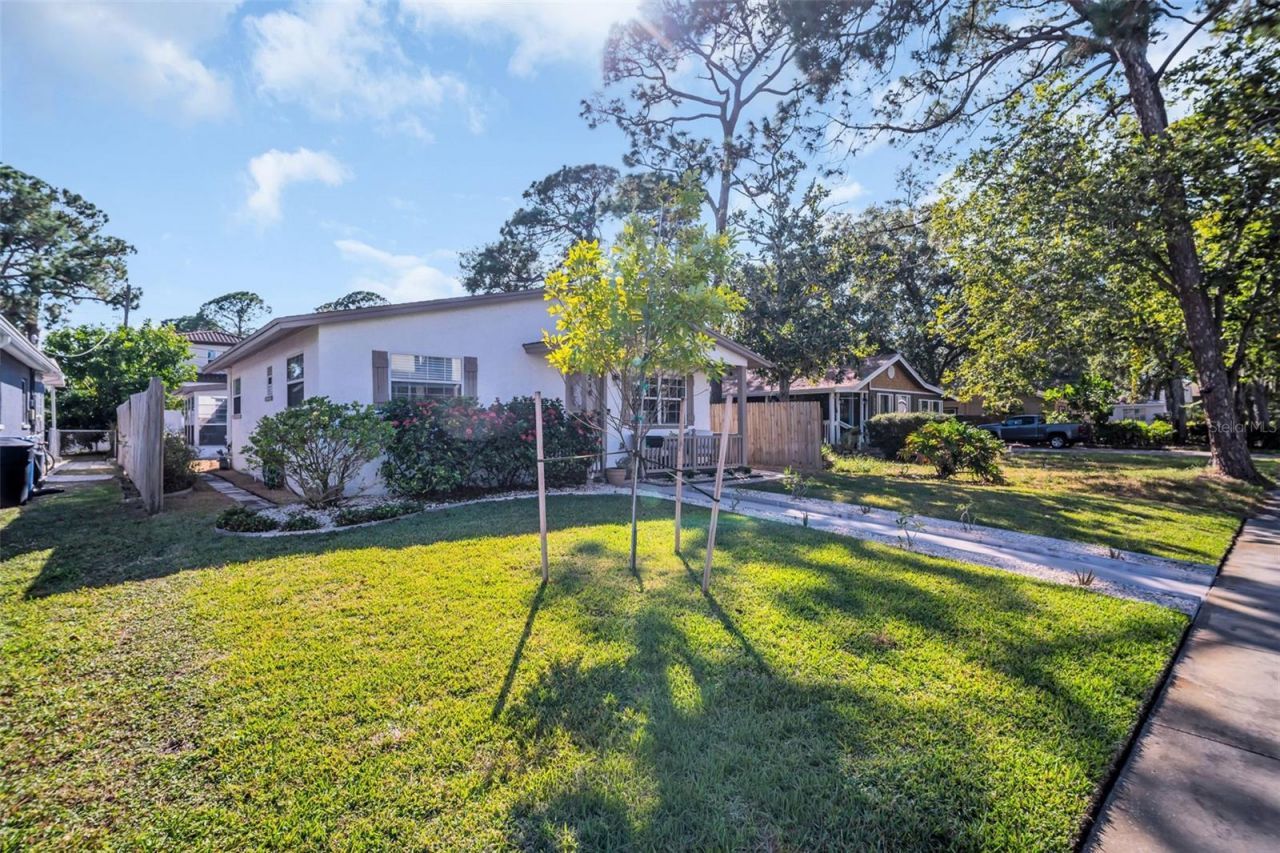 218 49th Avenue N, Saint Petersburg, FL 33703 Photo