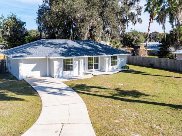 1015 CR 463B, LAKE PANASOFFKEE, FL 33538