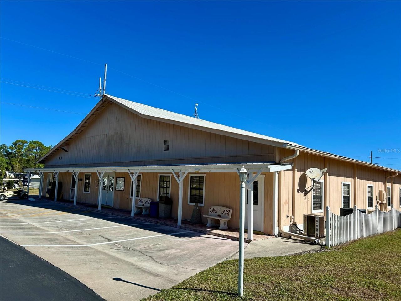 2920 Fairway Drive, Bowling Green, FL 33834 Photo