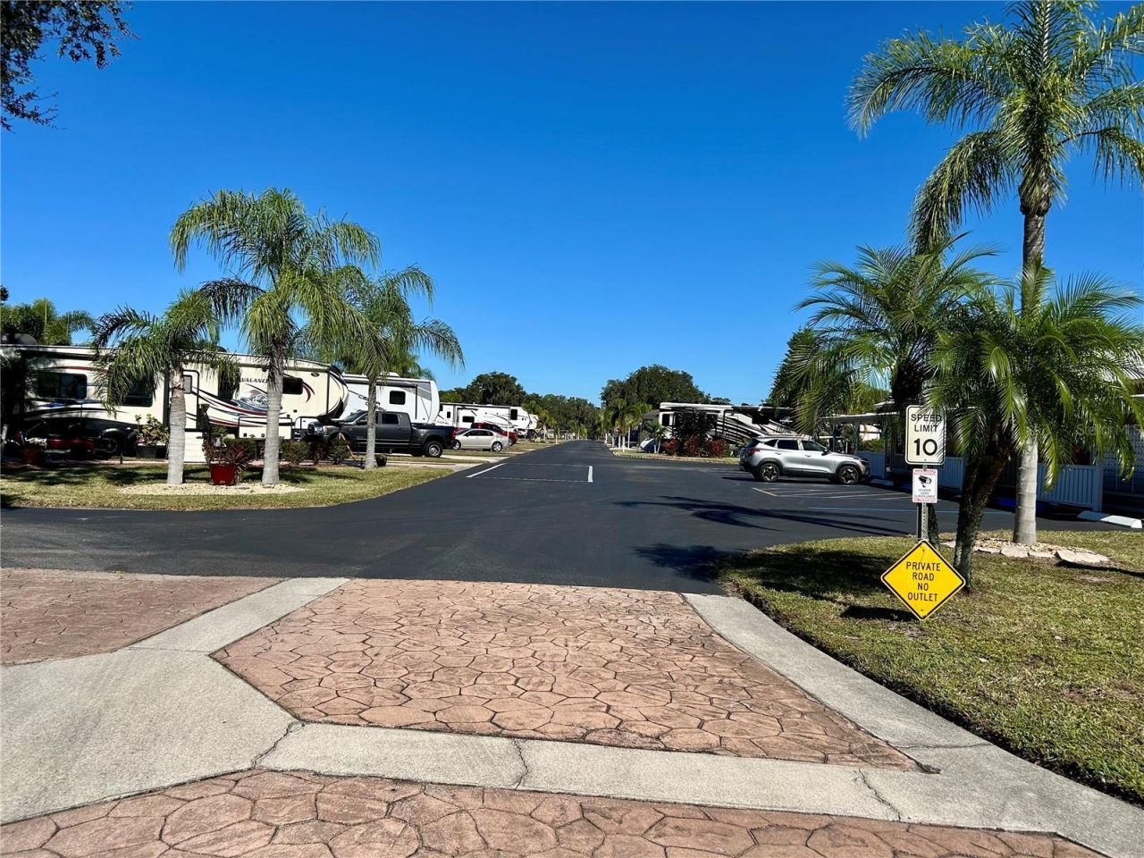 2920 Fairway Drive, Bowling Green, FL 33834 Photo