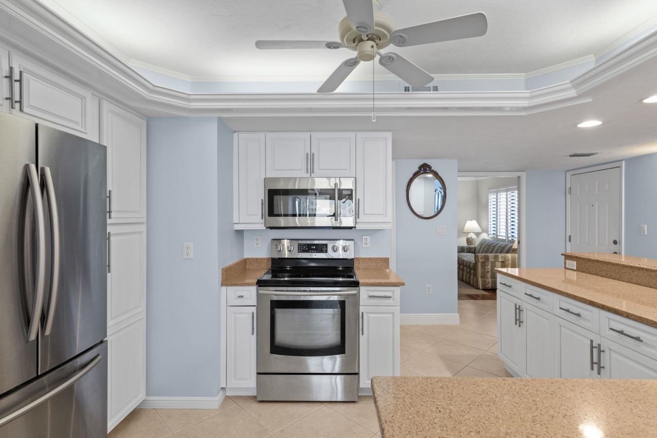 2929 W Gulf Dr, Unit 306, Sanibel, FL 33957 Photo