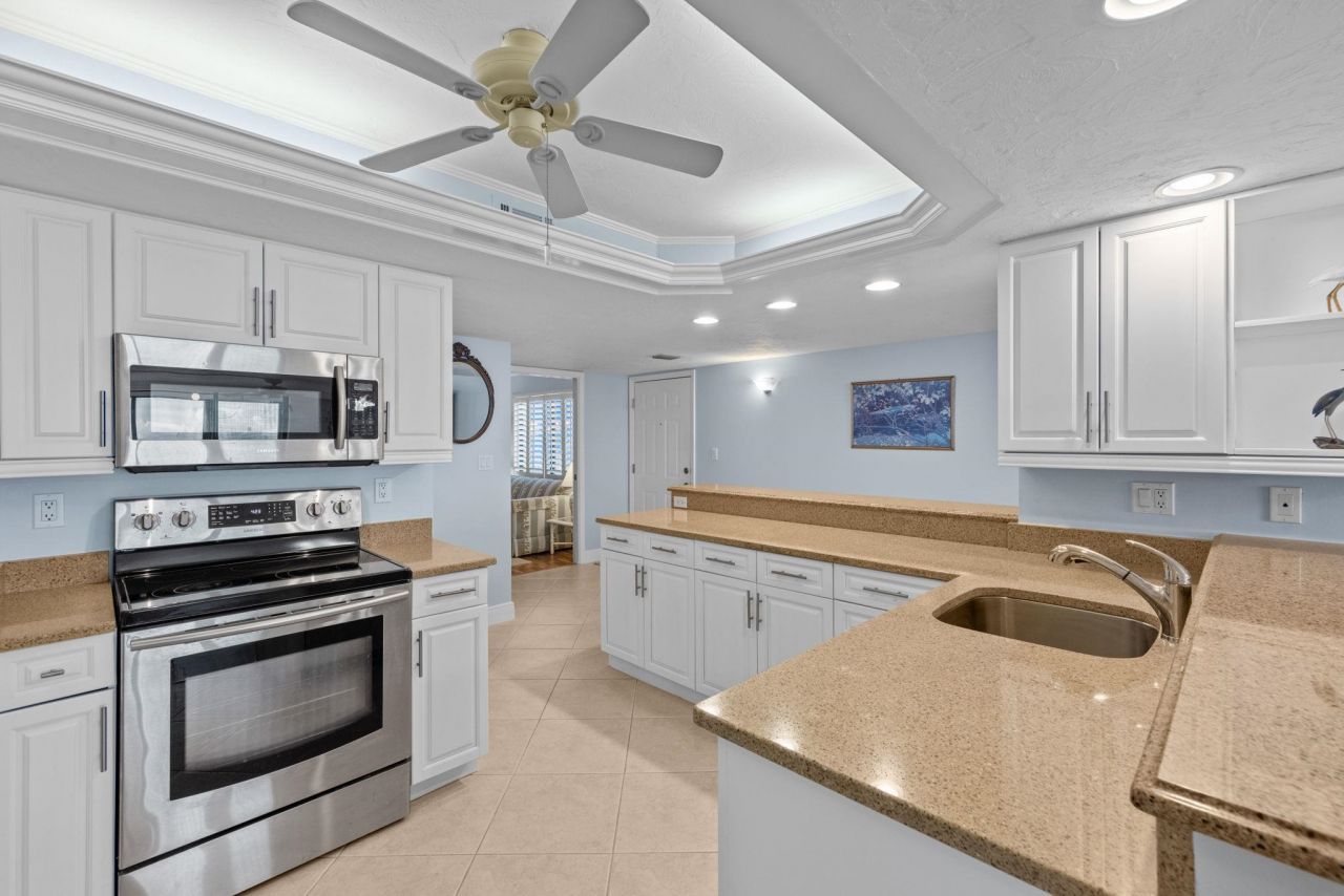 2929 W Gulf Dr, Unit 306, Sanibel, FL 33957 Photo