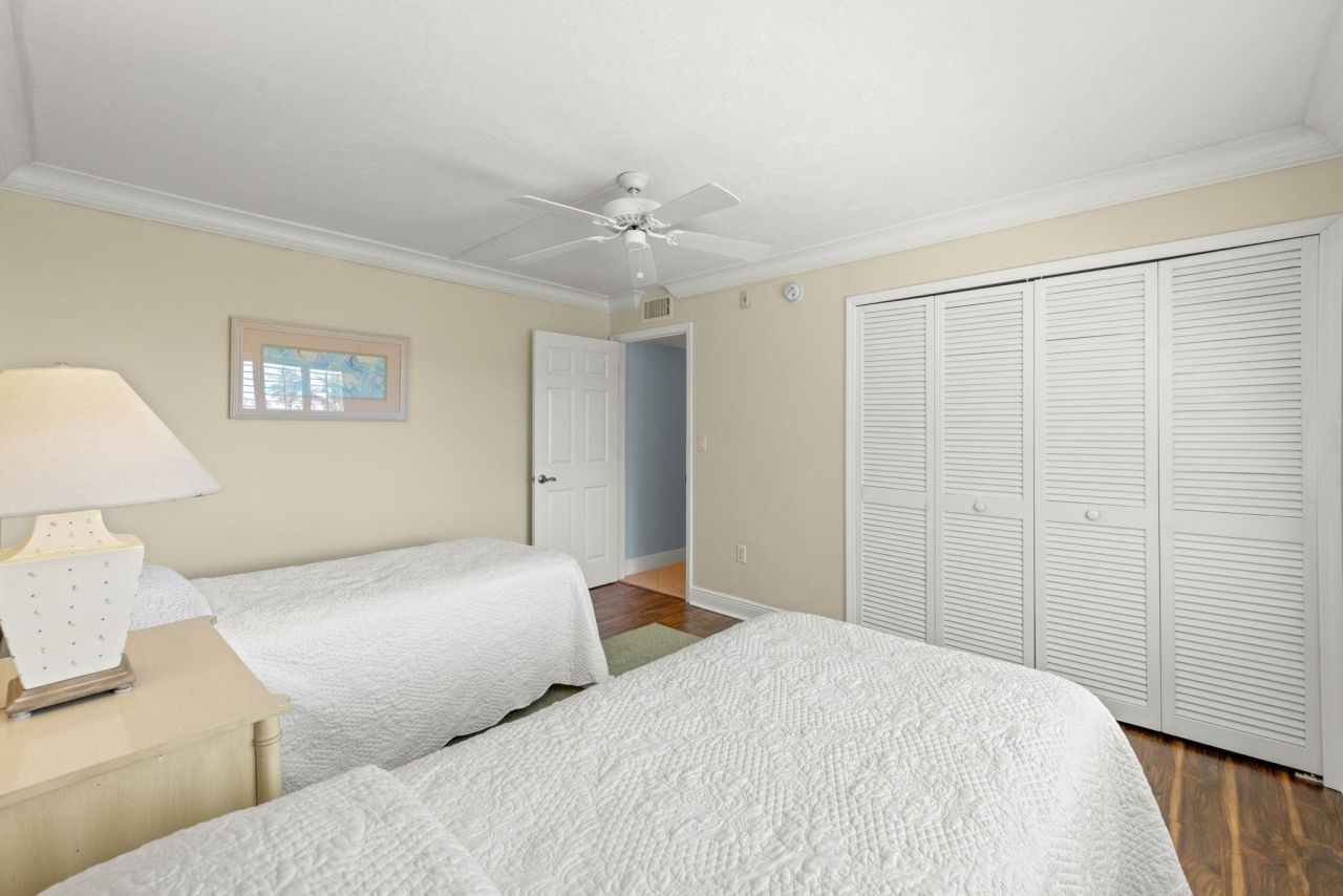 2929 W Gulf Dr, Unit 306, Sanibel, FL 33957 Photo