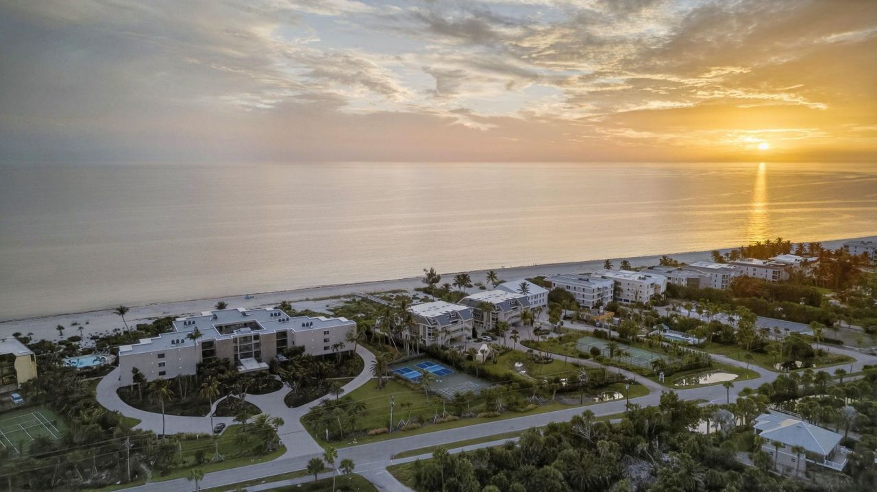 2929 W Gulf Dr, Unit 306, Sanibel, FL 33957 Photo