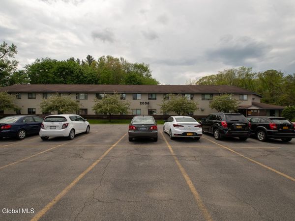 2006 Central Avenue, Unit 105, Albany, NY 12205