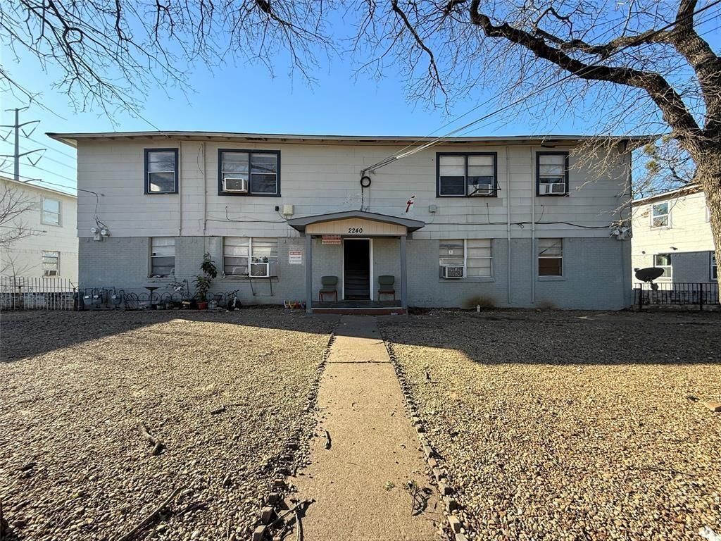 2240 Riverview Drive, Unit A, Irving, TX 75060 Main Photo