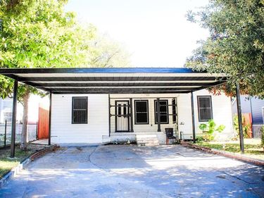 1318 S Ewing Avenue, Dallas, TX 75216