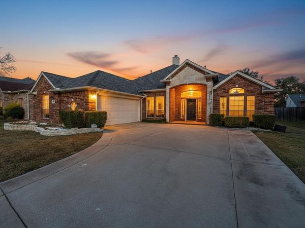4409 Grassy Glen Drive, Corinth, TX 76208