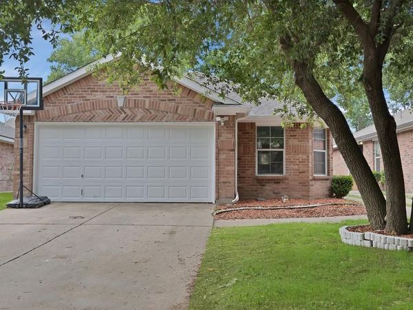 8805 Highland Orchard Drive, Fort Worth, TX 76179