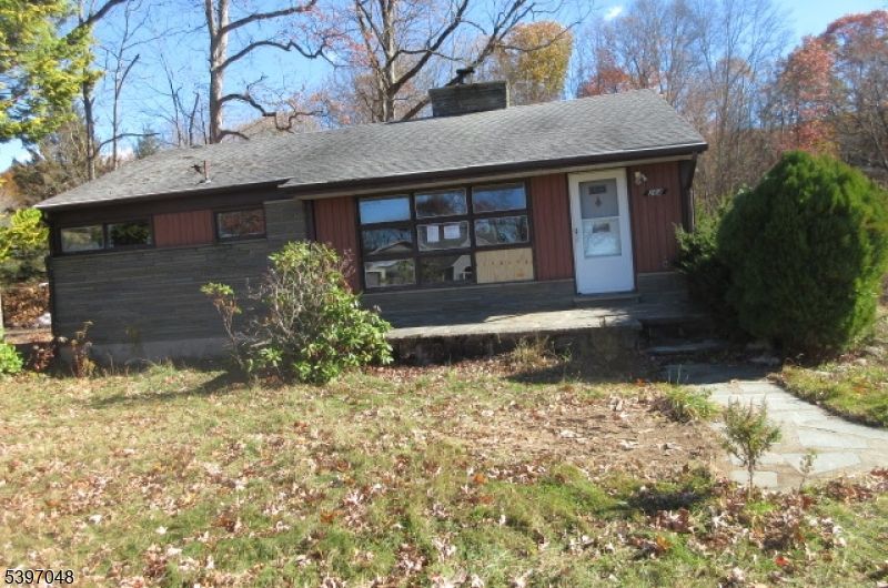 264 Cozy Lake Rd, Jefferson, NJ 07438 Main Photo