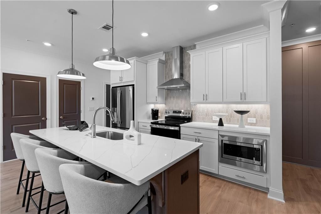 510 Alice Way, Unit D17, Cumming, GA 30040 Main Photo