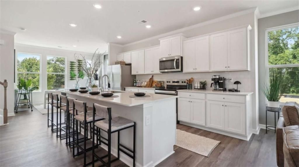 208 College Circle, Unit 1005, Atlanta, GA 30354 Main Photo