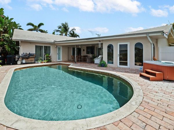3 Sabal Island Drive, Ocean Ridge, FL 33435