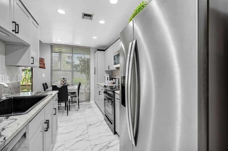 7520 La Paz Court, Unit 209, Boca Raton, FL 33433 Photo