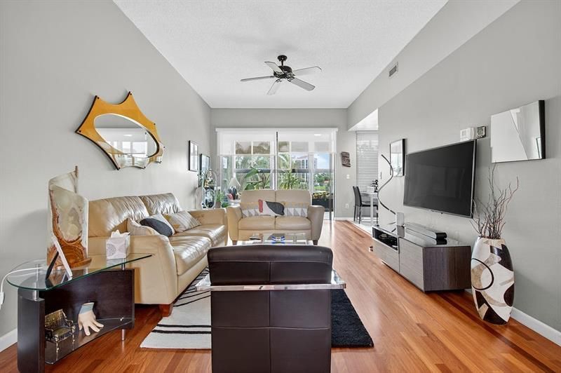 7520 La Paz Court, Unit 209, Boca Raton, FL 33433 Photo