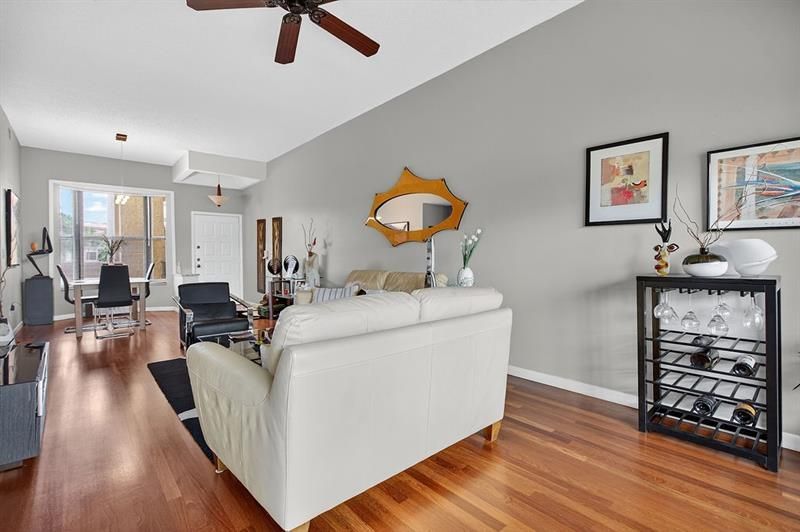 7520 La Paz Court, Unit 209, Boca Raton, FL 33433 Photo