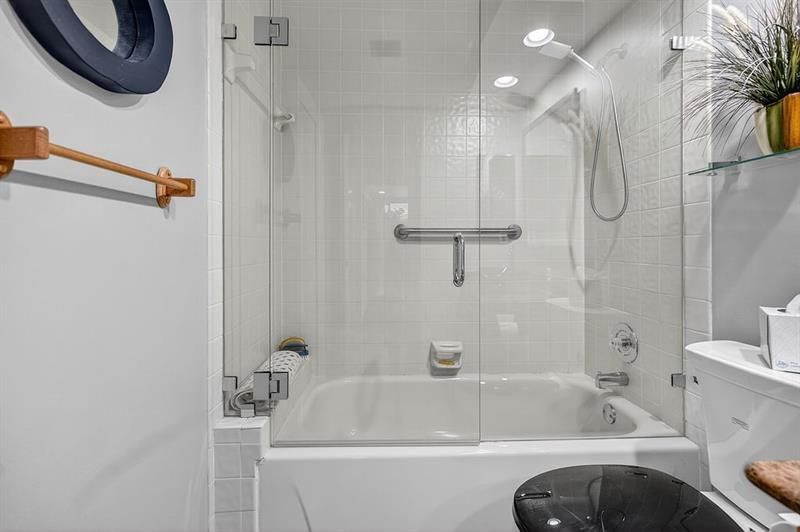 7520 La Paz Court, Unit 209, Boca Raton, FL 33433 Photo