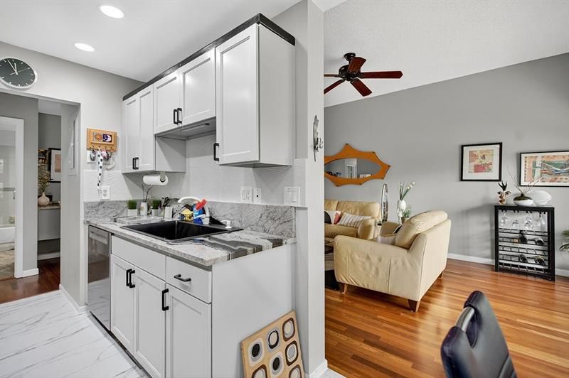 7520 La Paz Court, Unit 209, Boca Raton, FL 33433 Photo