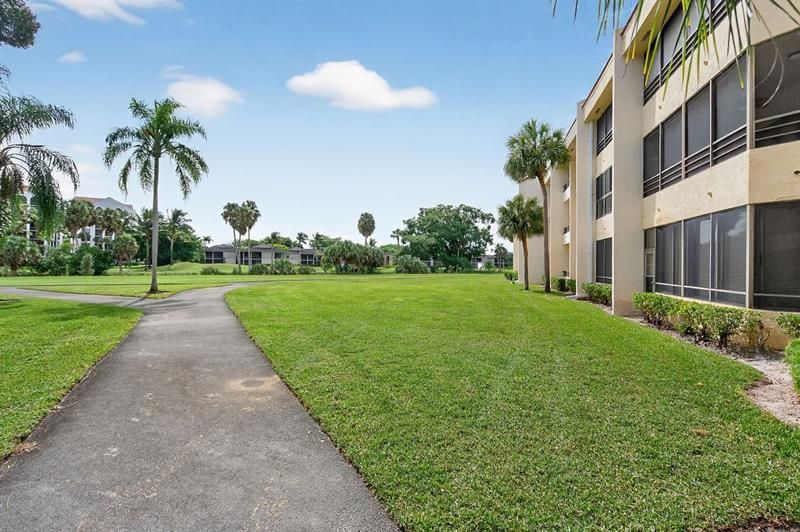 7520 La Paz Court, Unit 209, Boca Raton, FL 33433 Photo