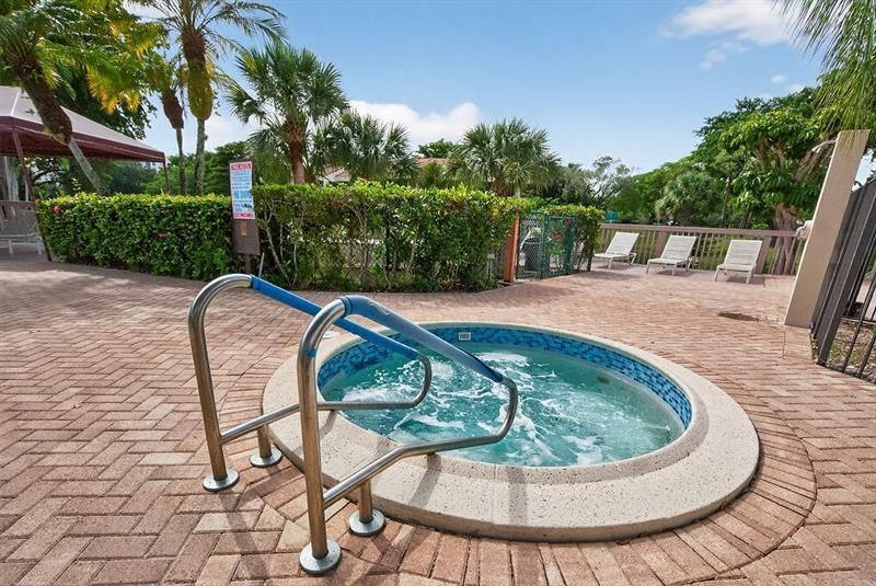 7520 La Paz Court, Unit 209, Boca Raton, FL 33433 Photo