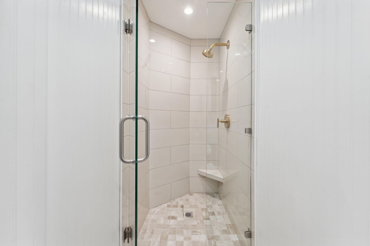 67 Spring Street Photo 13