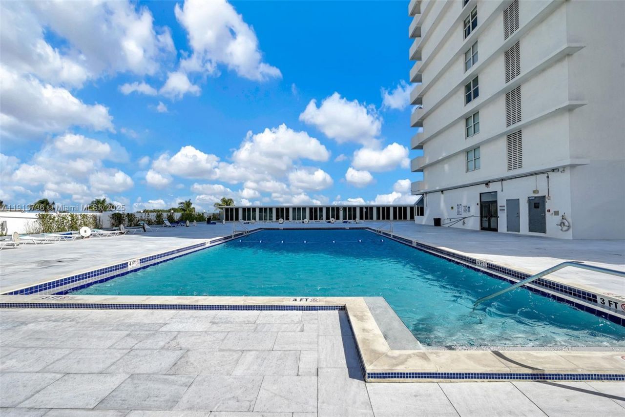 5601 Collins Ave, Unit 903, Miami Beach, FL 33140 Photo