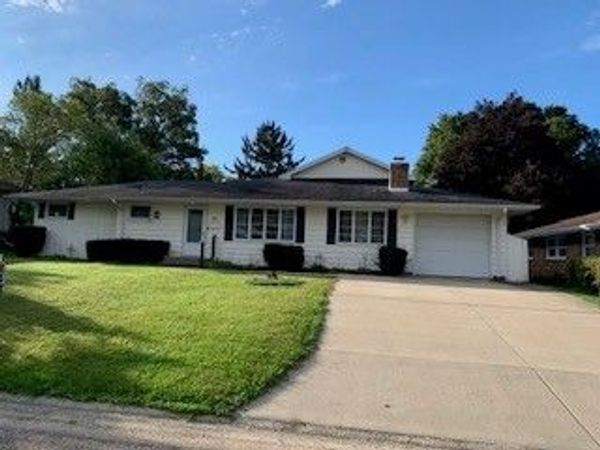 523 Barden Street, Morrison, IL 61270