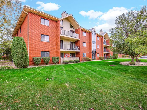 6601 Martin France Circle, Unit 2A, Tinley Park, IL 60477