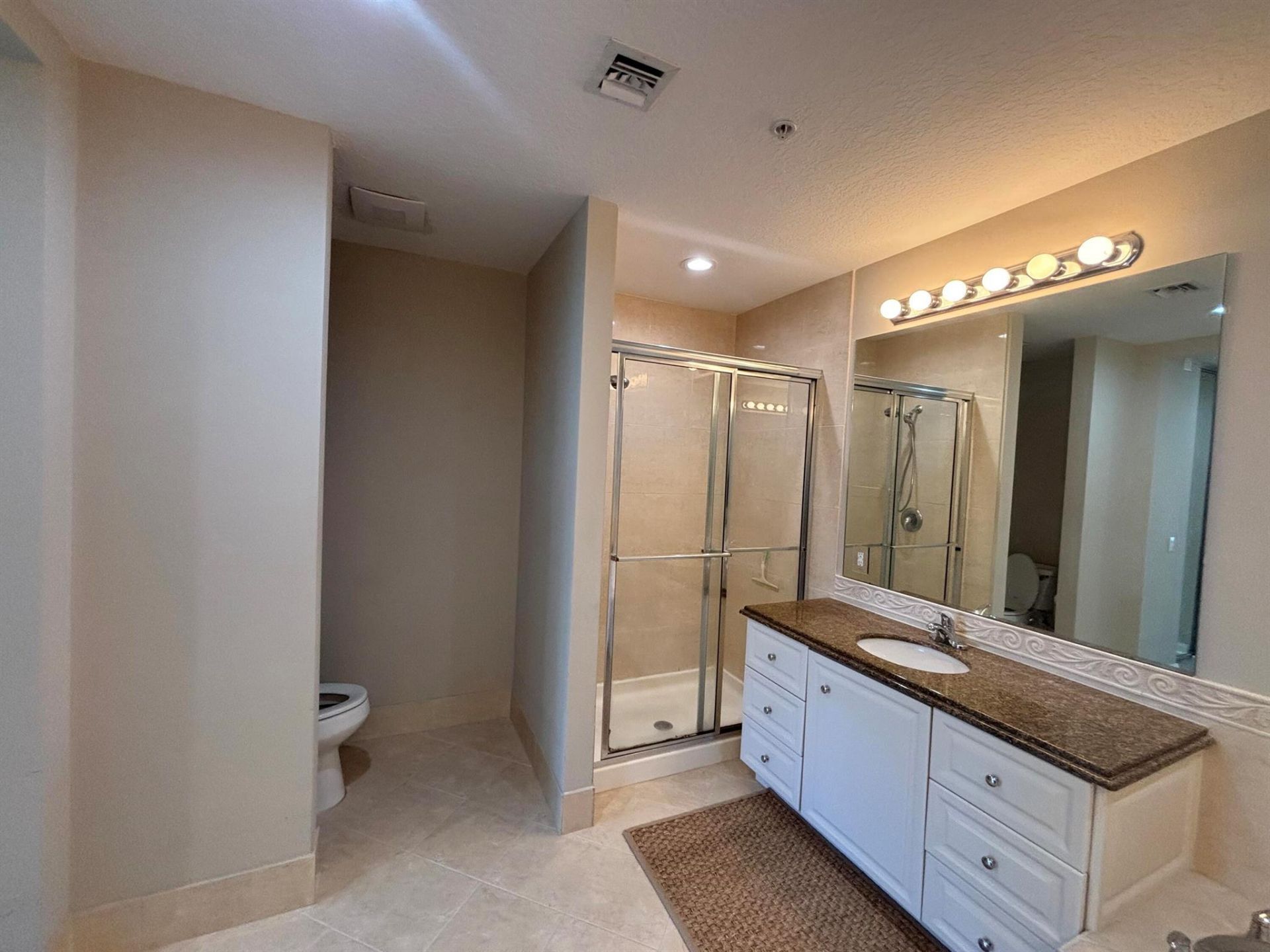 7 Harbour Isle Drive E, Unit 301, Fort Pierce, FL 34949 Photo