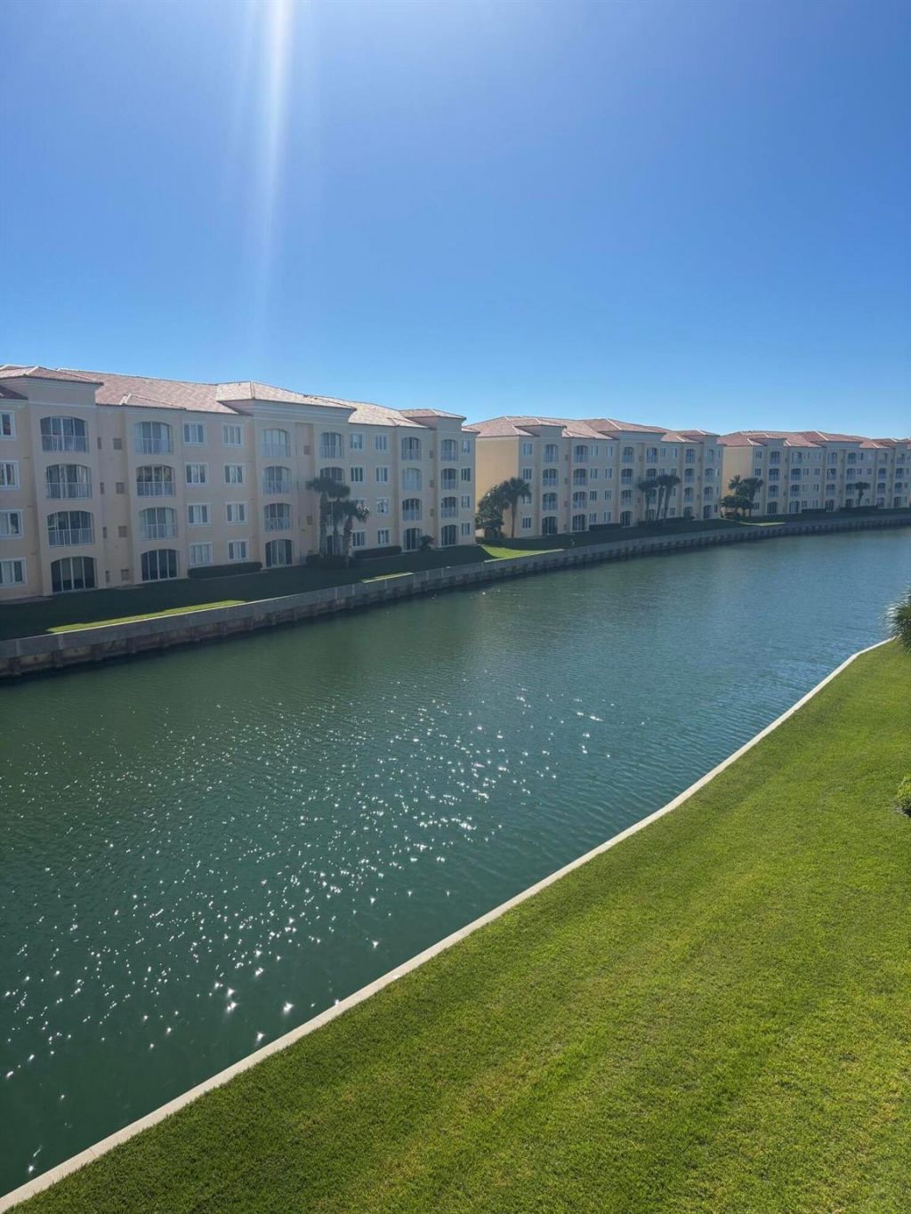 7 Harbour Isle Drive E, Unit 301, Fort Pierce, FL 34949 Photo