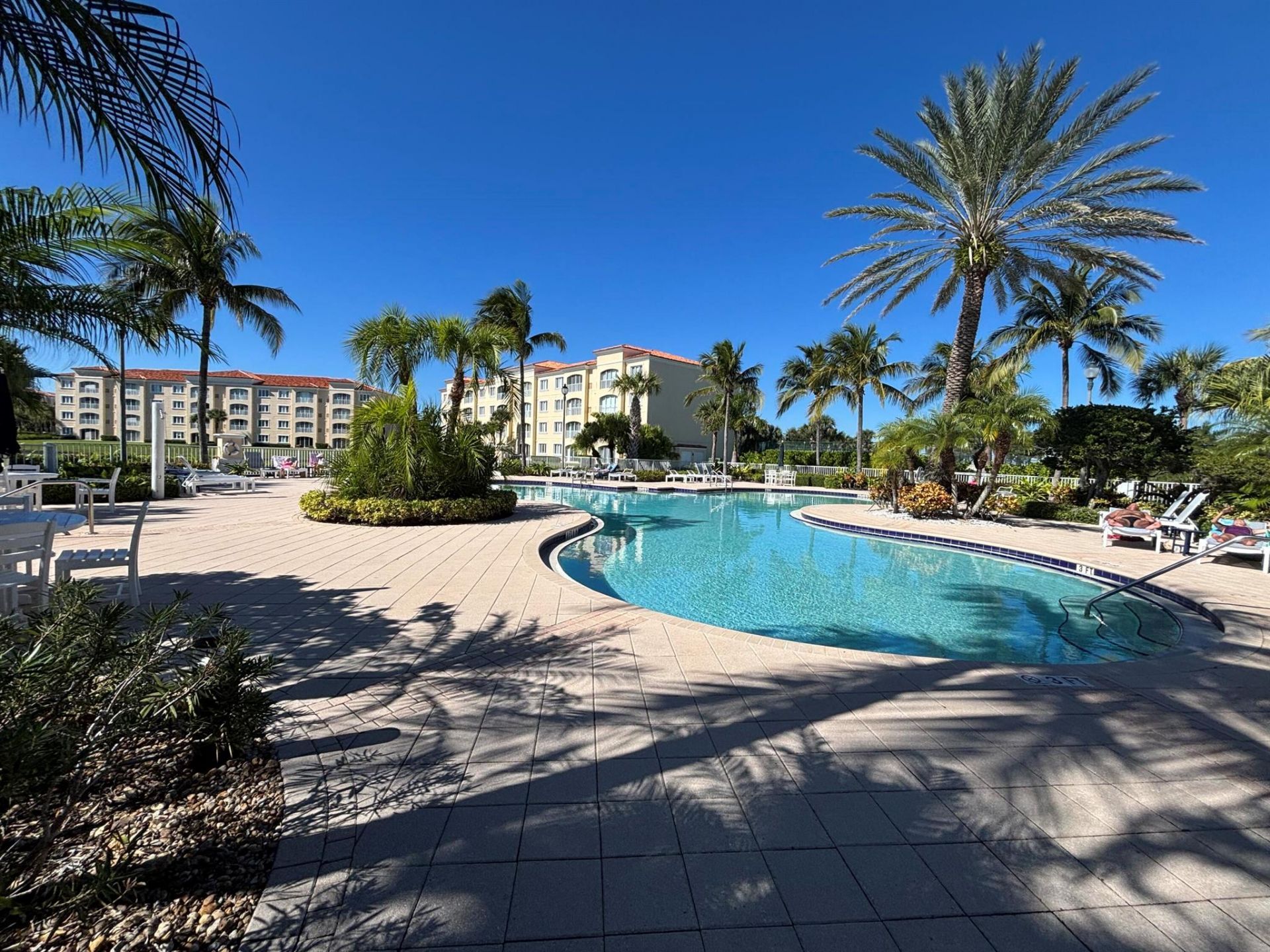 7 Harbour Isle Drive E, Unit 301, Fort Pierce, FL 34949 Photo
