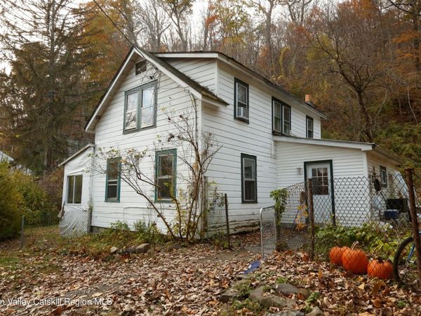 17 Hardenburgh Lane, Rosendale, NY 12472