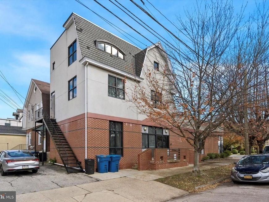 1000 Fayette Street, Conshohocken, PA 19428 Main Photo